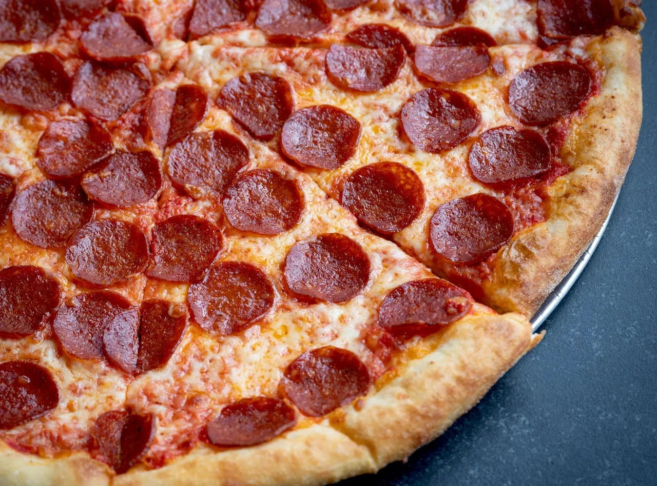 At Ronnie's Pizzeria